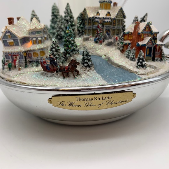 Bradford Exchange Thomas Kinkade Warm Glow of Christmas Candle Centerpiece Works - Picture 7 of 16